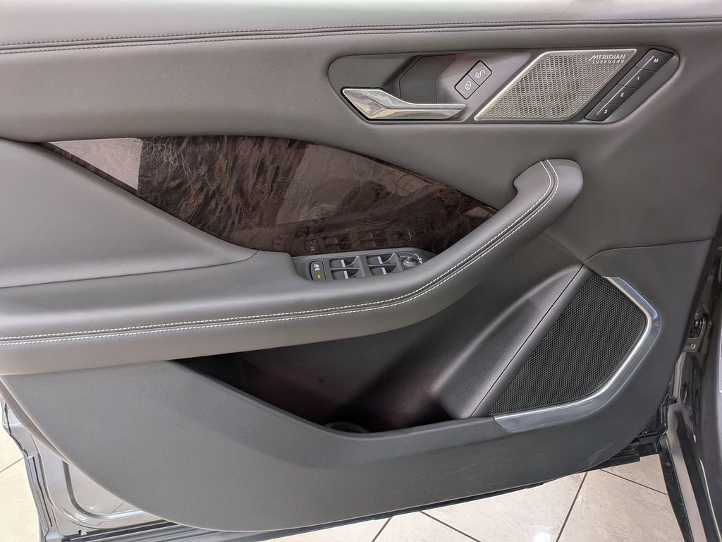 Used 2020 Jaguar I-PACE HSE image 15