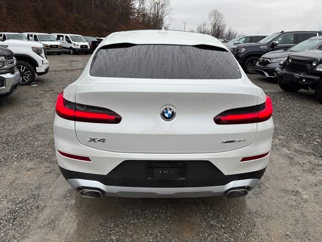Used 2024 BMW X4 xDrive30i w/ Premium Package image 4