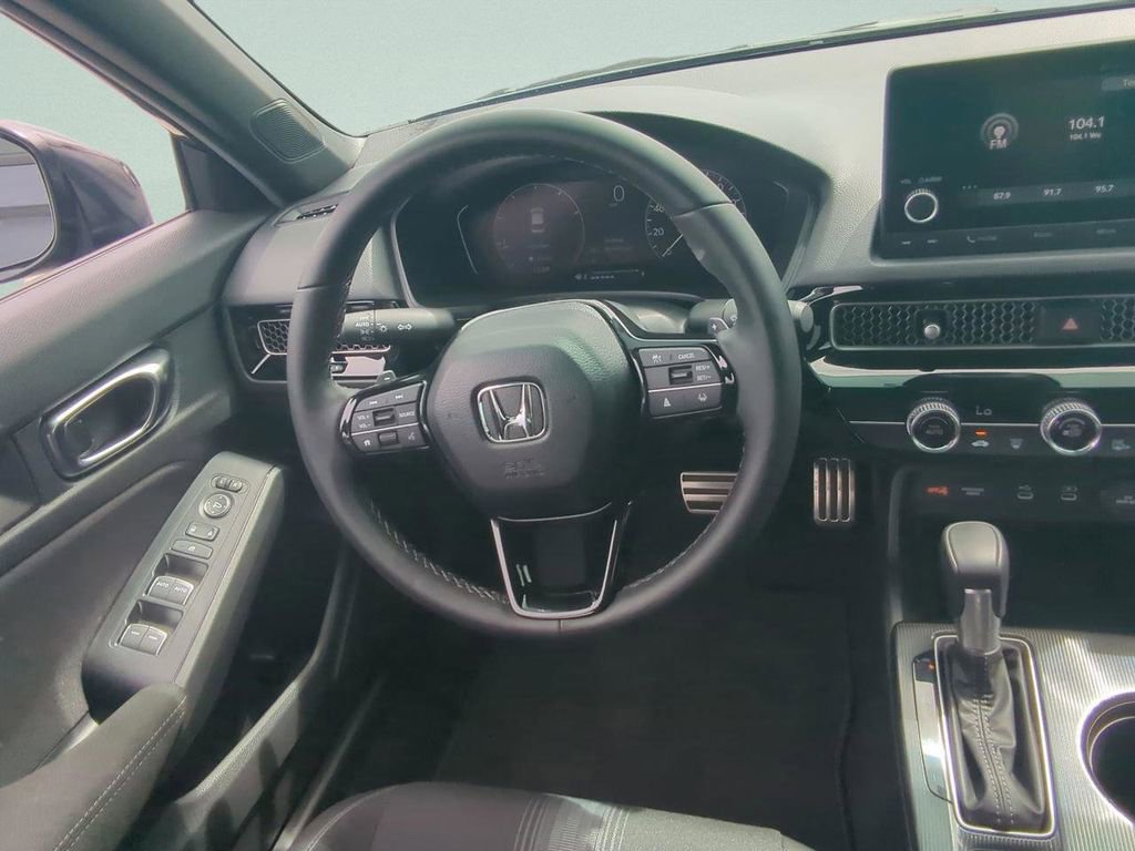Used 2025 Honda Civic Sport image 13