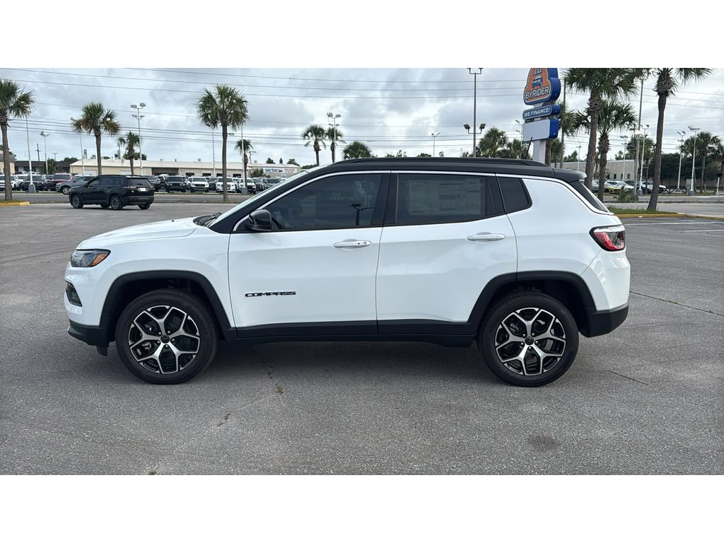 New 2026 Jeep Compass Limited AWD/4WD image 3