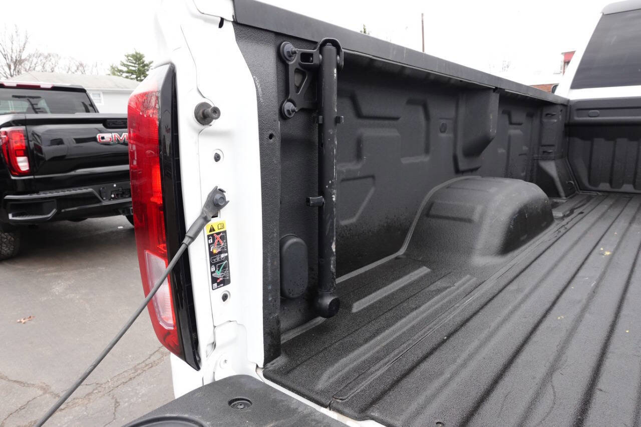 Used 2024 GMC Sierra 2500 SLE image 28