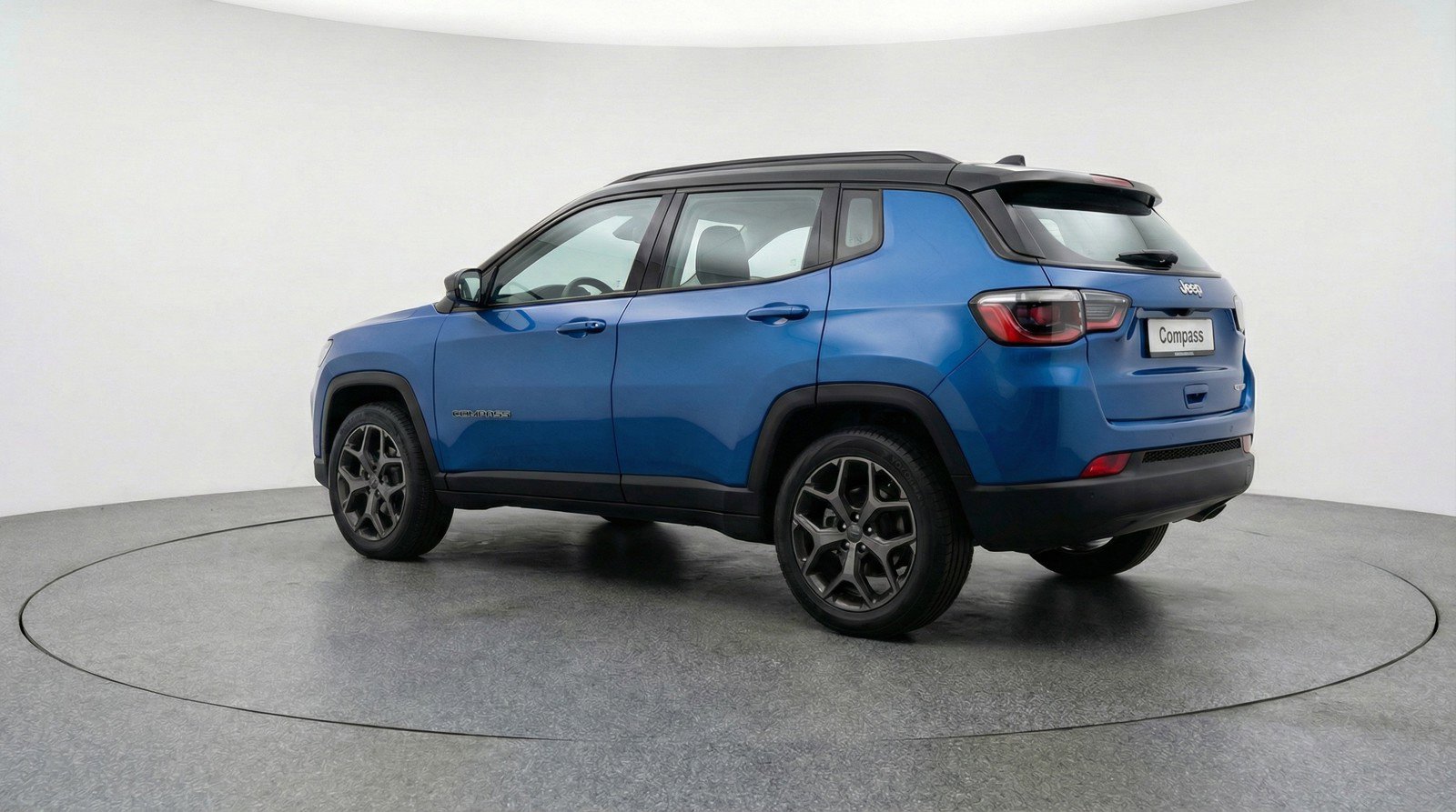 Used 2025 Jeep Compass Limited AWD/4WD image 6