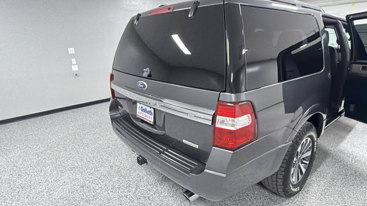 Used 2016 Ford Expedition EL XLT AWD/4WD image 24