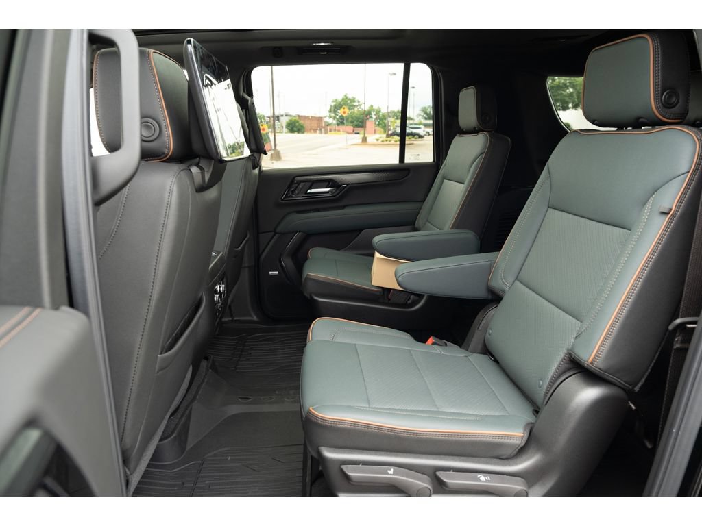 New 2026 GMC Yukon XL AT4 w/ AT4 Premium Plus Package AWD/4WD image 13