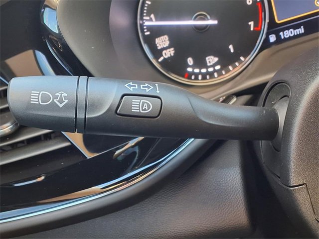 Used 2023 Buick Envision Avenir image 13