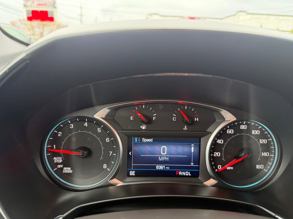 Used 2024 Chevrolet Equinox RS AWD/4WD image 12