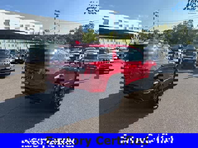 Certified 2023 GMC Acadia SLT w/ Elevation Edition image 7