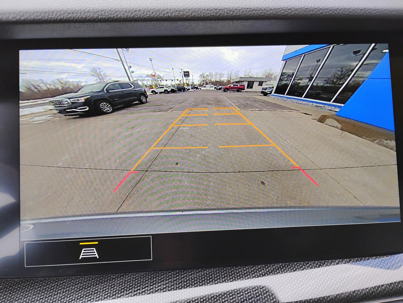 Used 2023 Buick Envision Essence image 6