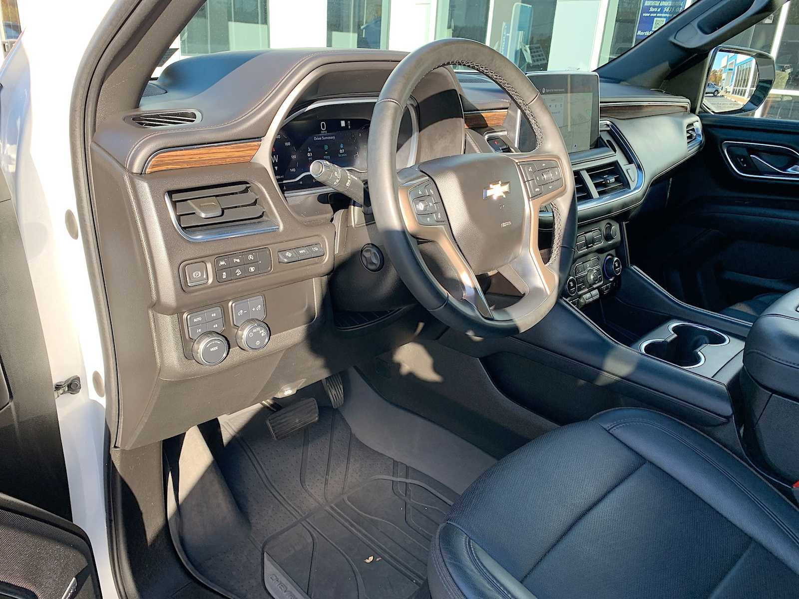 Certified 2023 Chevrolet Suburban High Country image 10