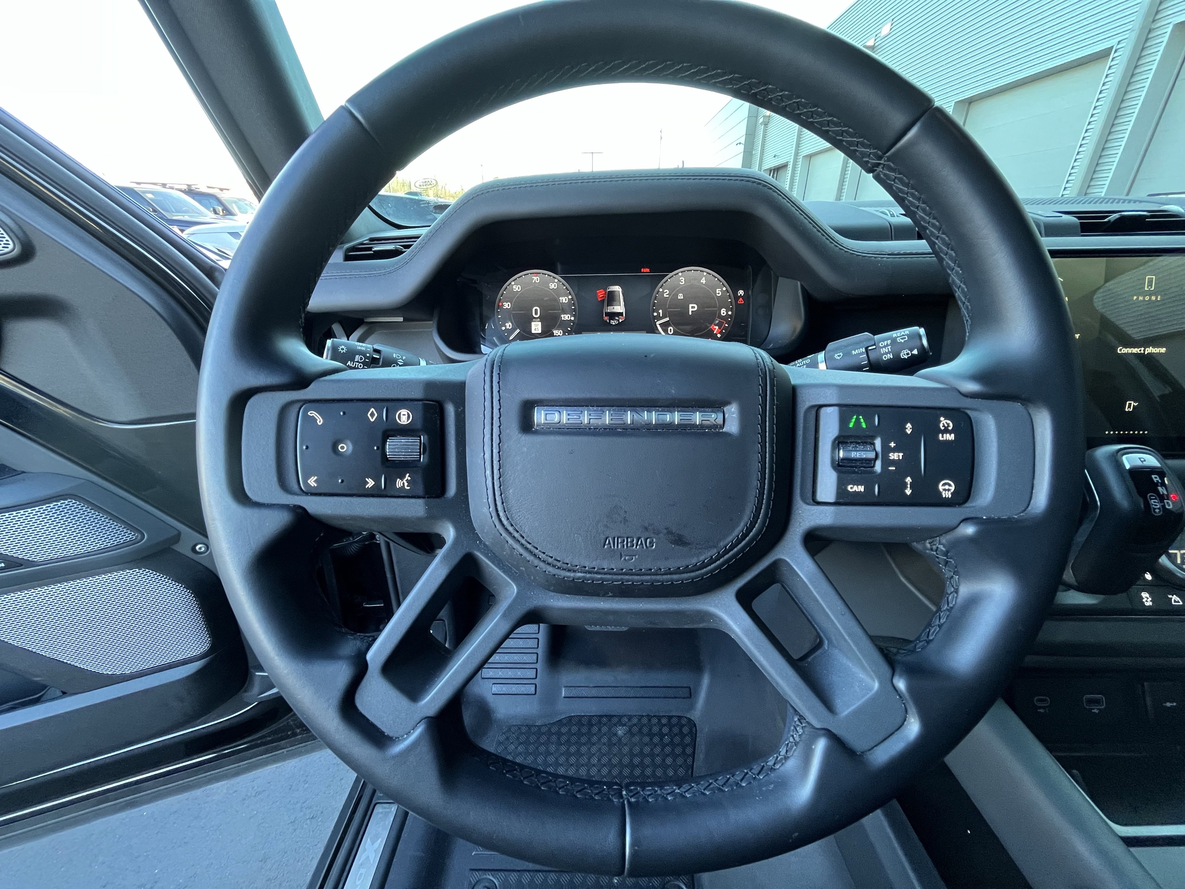 Certified 2024 Land Rover Defender 130 X-Dynamic SE image 17