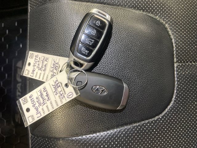 Used 2020 Hyundai Santa Fe Limited image 29