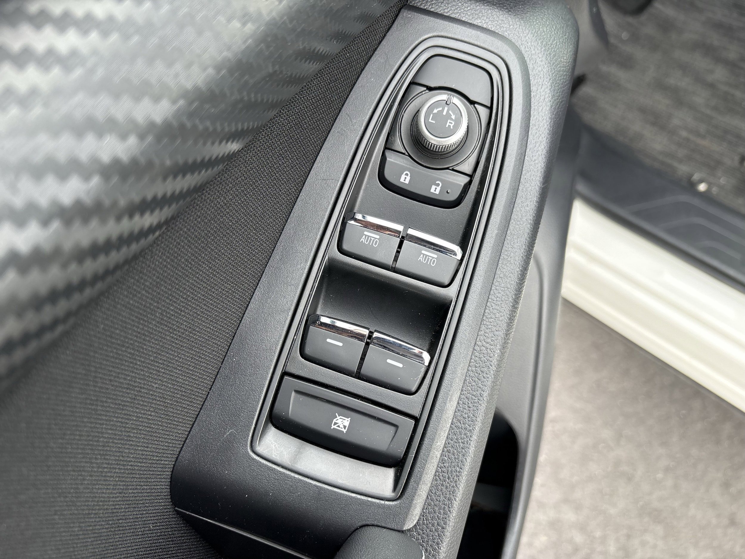 Certified 2025 Subaru Ascent Premium AWD/4WD image 25