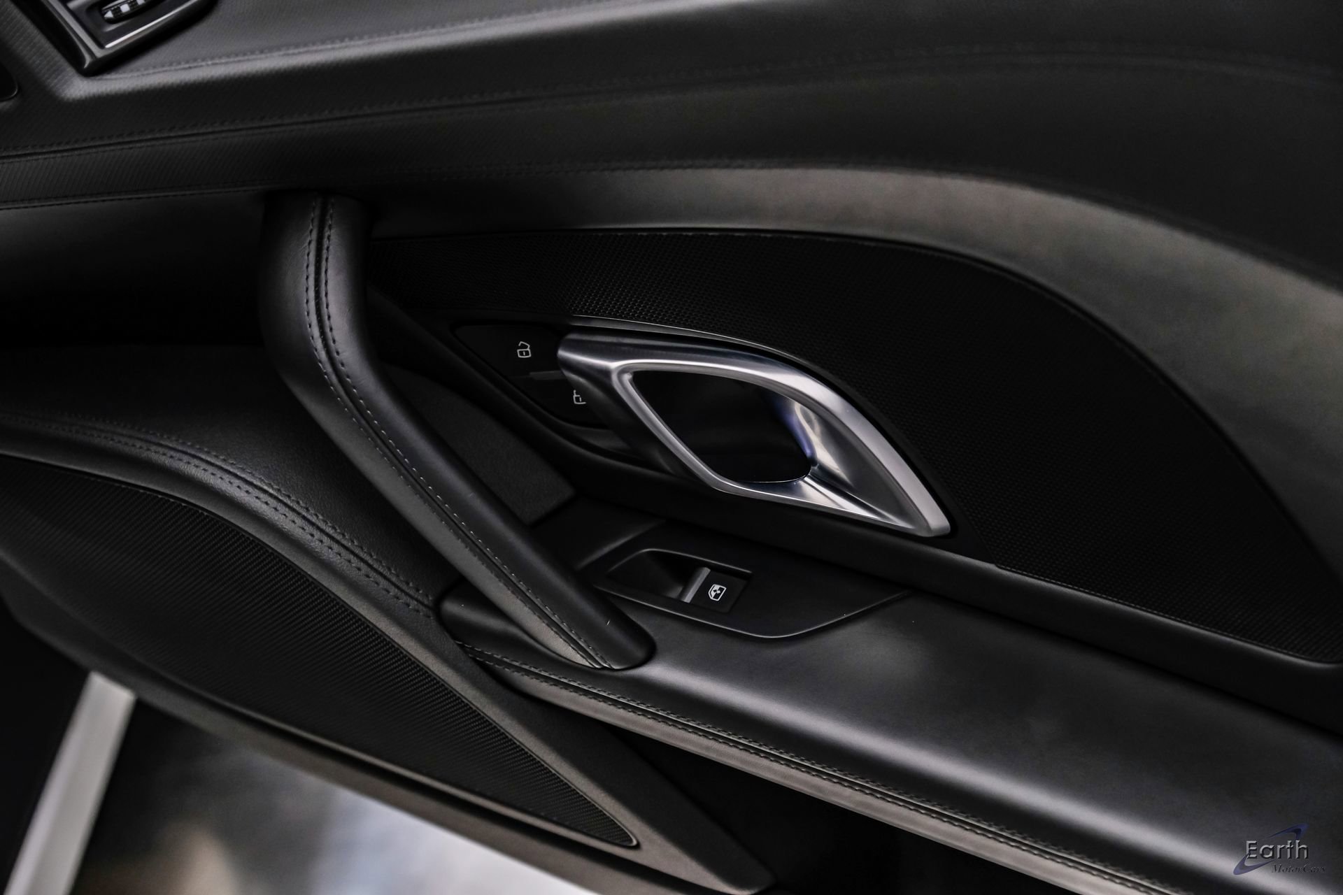 Used 2018 Audi R8 V10 RWD image 94