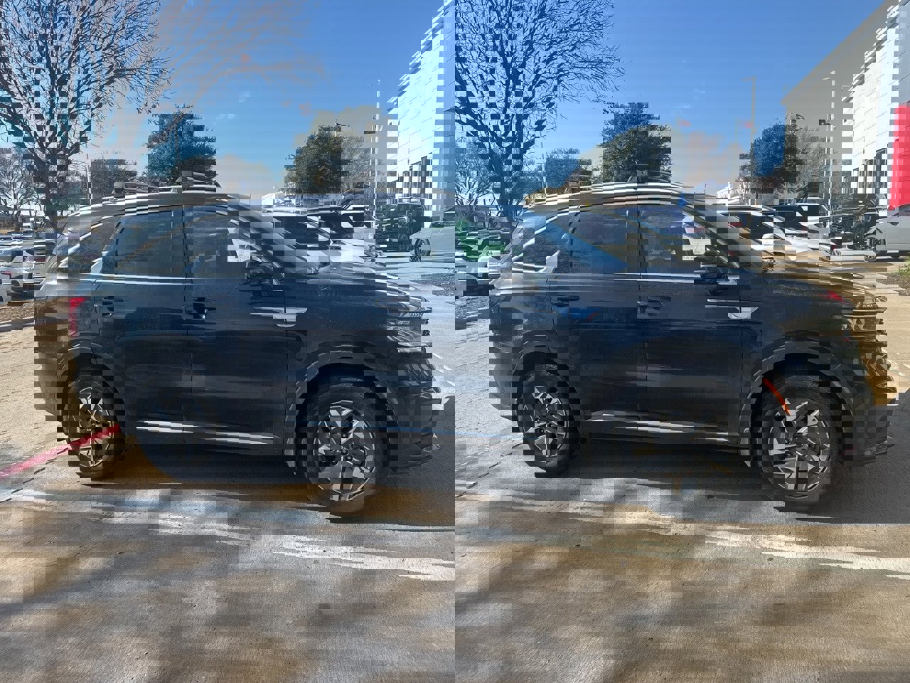 Used 2022 Kia Sorento S image 5