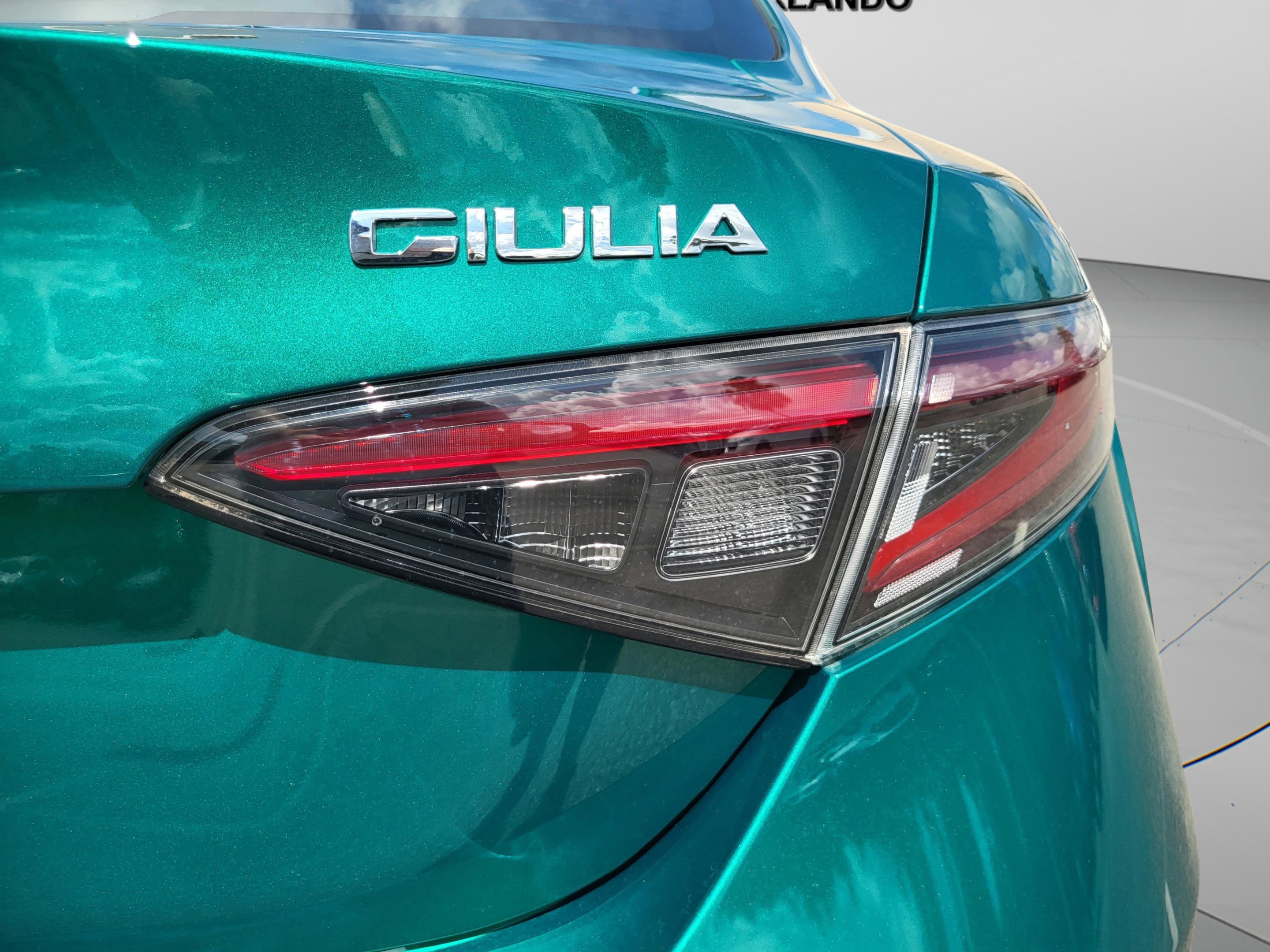 New 2025 Alfa Romeo Giulia w/ Driving Assist Package RWD image 20