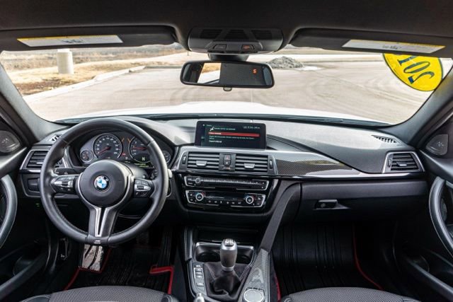Used 2018 BMW M3 image 15