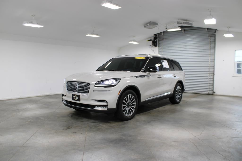 Used 2021 Lincoln Aviator Reserve w/ Equipment Group 201A AWD/4WD image 4