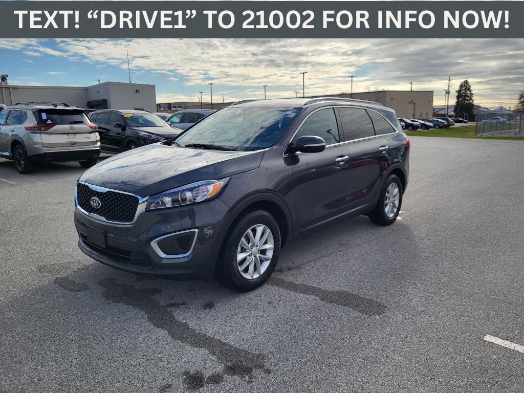 Used 2017 Kia Sorento LX w/ LX Convenience Package