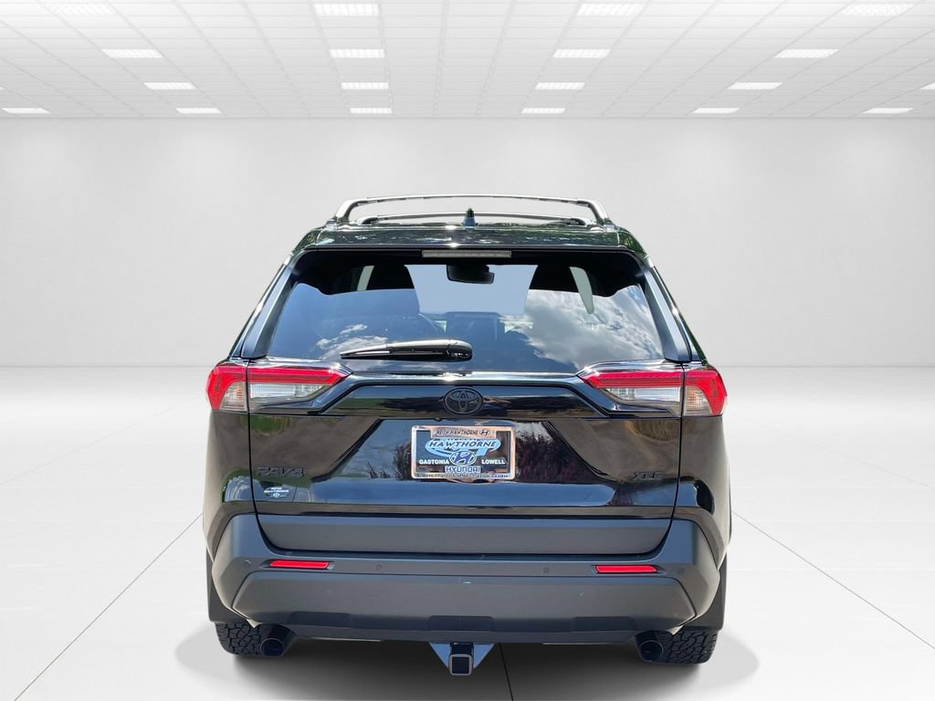 Used 2025 Toyota RAV4 XLE Premium w/ Weather Package FWD image 5