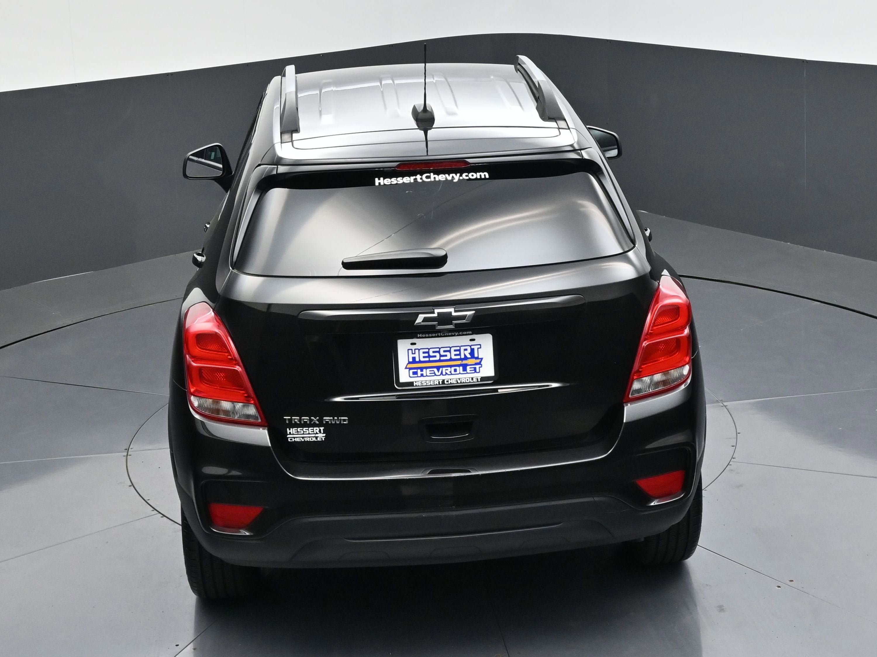 Used 2022 Chevrolet Trax LT w/ Midnight Edition AWD/4WD image 44