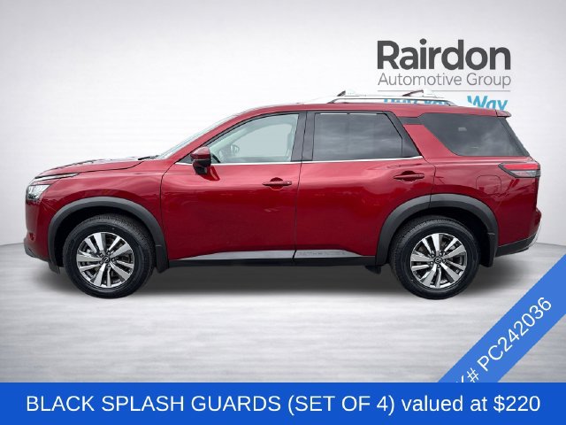 Used 2023 Nissan Pathfinder SL AWD/4WD image 4