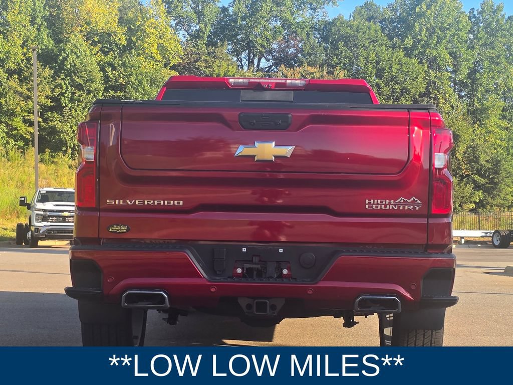 Used 2025 Chevrolet Silverado 1500 High Country AWD/4WD image 3