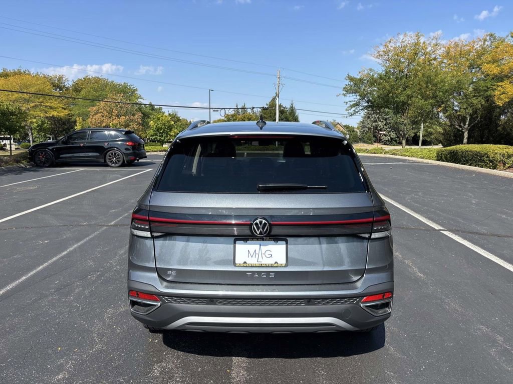 New 2025 Volkswagen Taos SE image 6