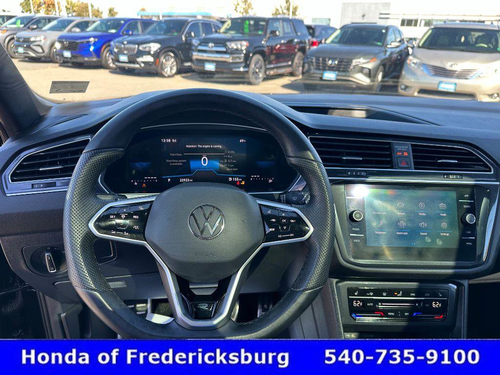 Used 2024 Volkswagen Tiguan SE R-Line image 19