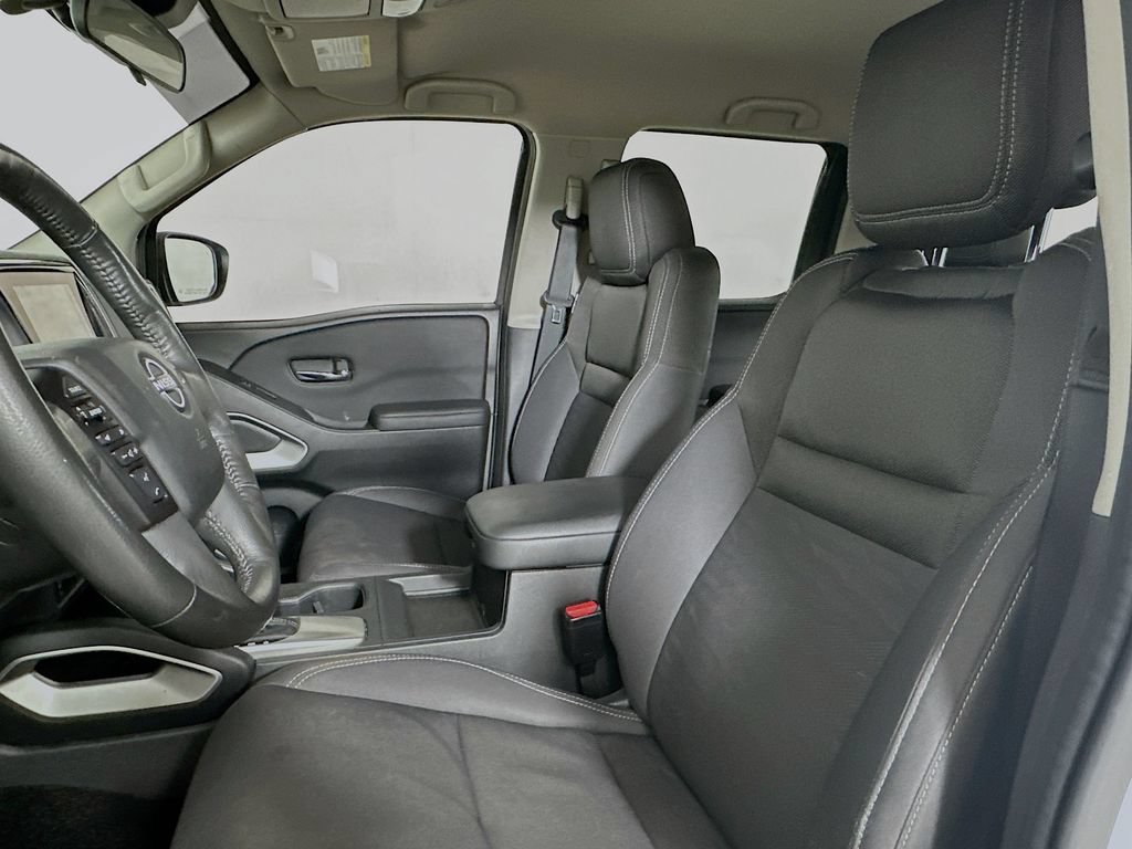 Used 2022 Nissan Frontier SV RWD image 8