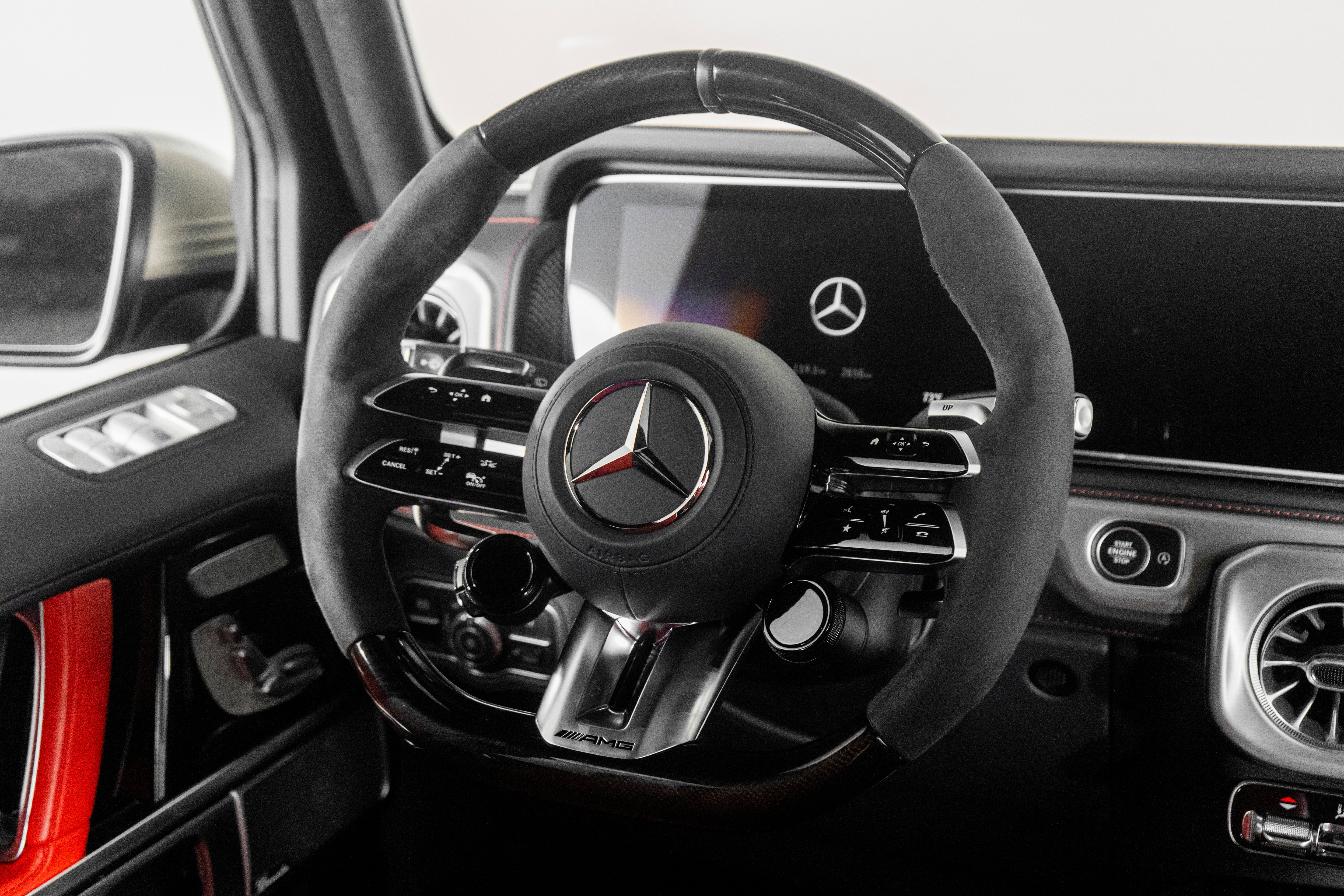 Used 2025 Mercedes-Benz G 63 AMG 4MATIC image 45