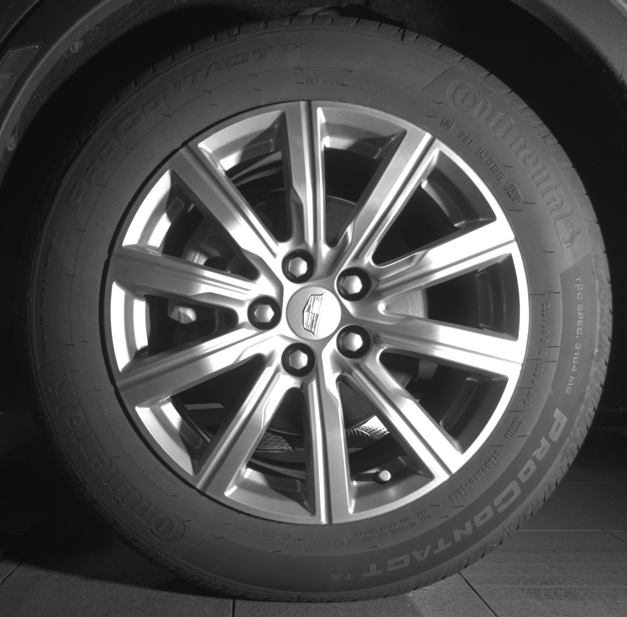 Used 2023 Cadillac XT4 Premium Luxury FWD image 12