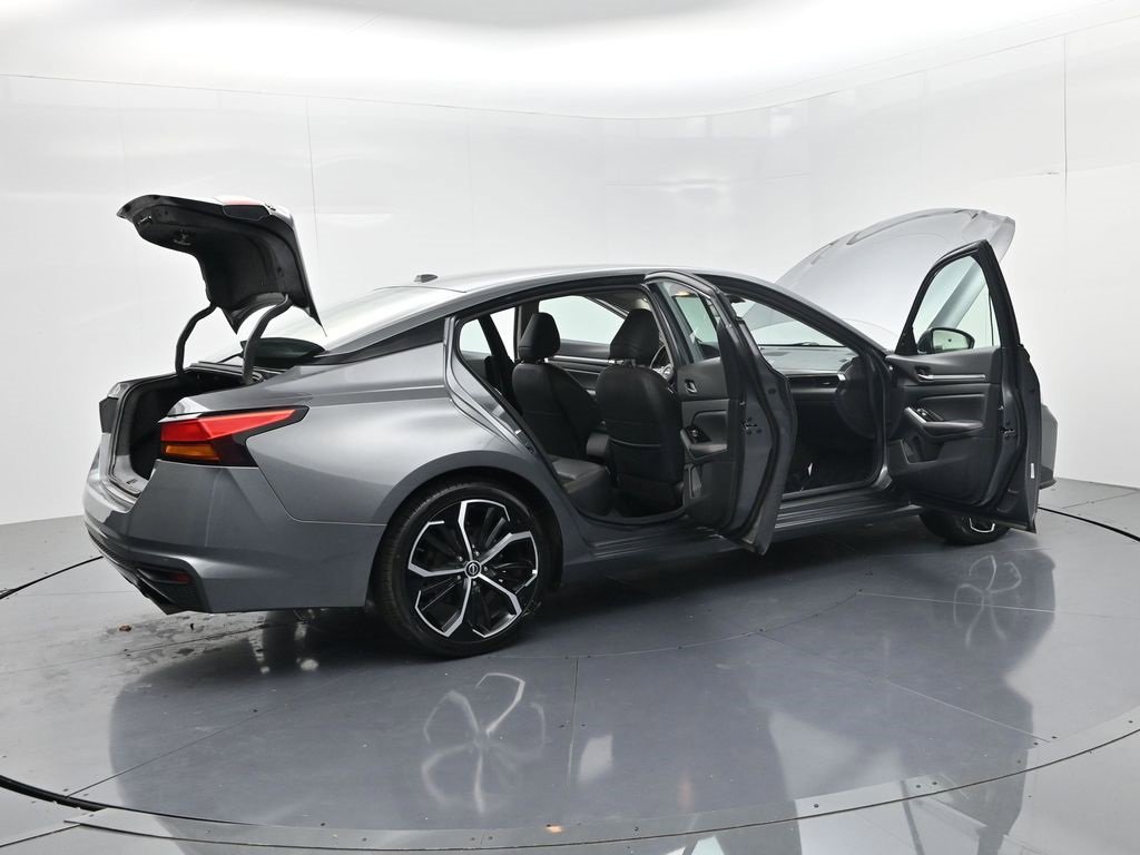 Used 2024 Nissan Altima 2.5 SR image 56