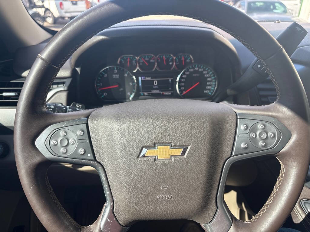 Used 2016 Chevrolet Tahoe LT w/ Luxury Package RWD image 12