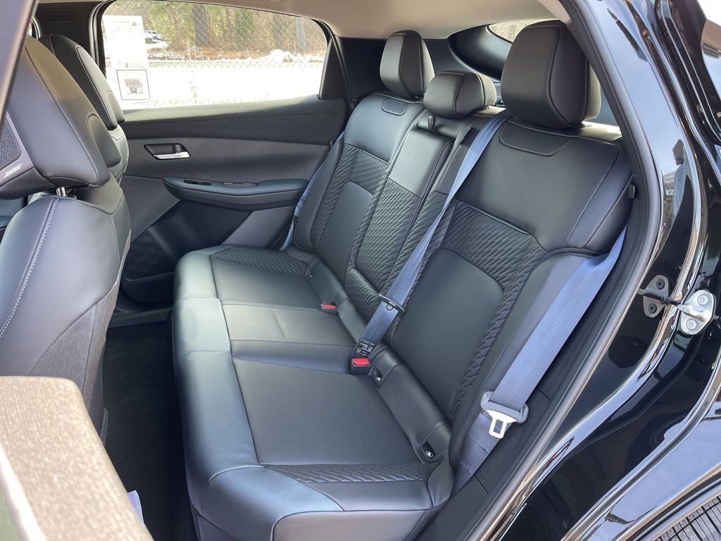 New 2026 Nissan Leaf Platinum+ w/ Cargo Package (Platinum+) image 20