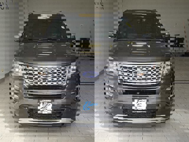 Used 2017 Ford Explorer Platinum image 2