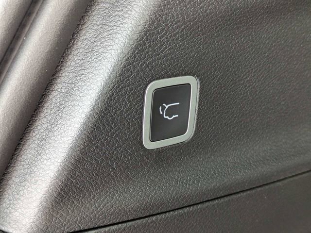 New 2026 Chrysler Pacifica Select FWD image 14