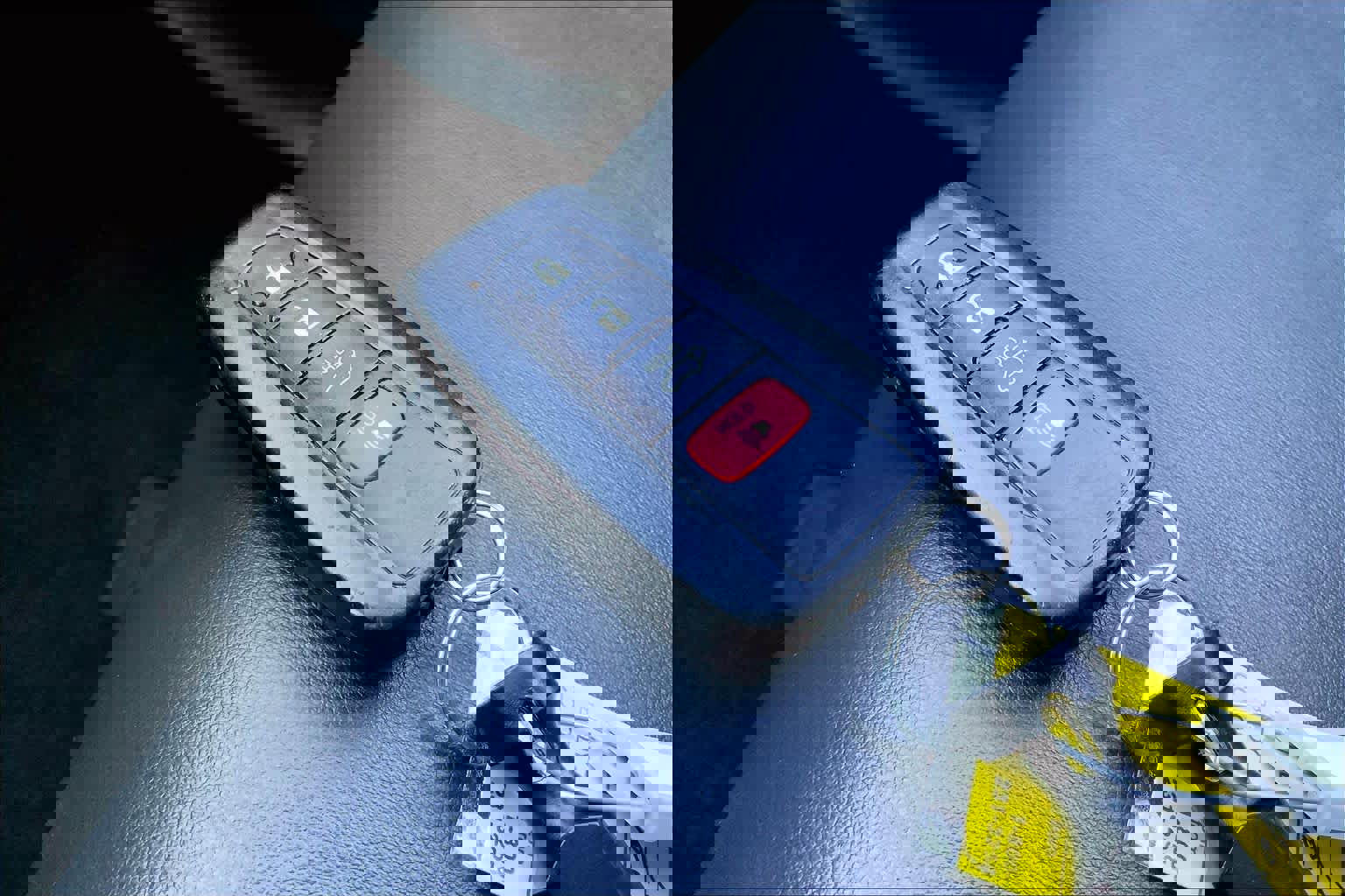 Used 2019 Toyota RAV4 XLE Premium image 11