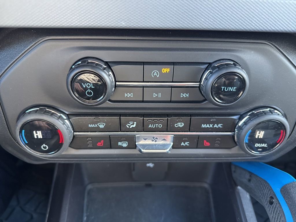 Used 2024 Ford Bronco Black Diamond image 25