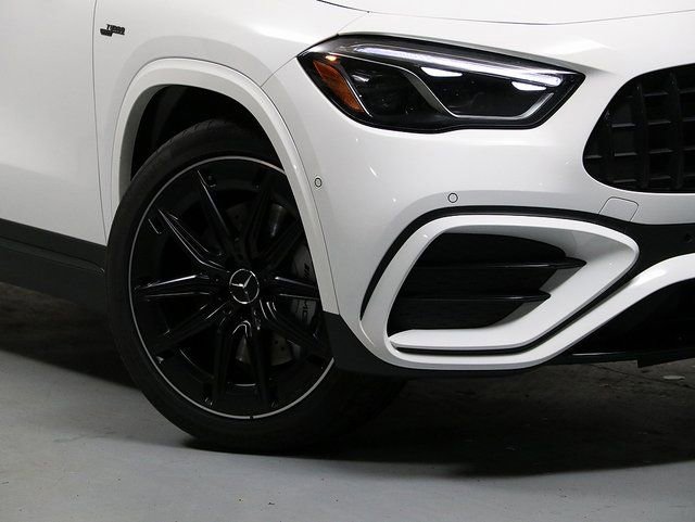 Certified 2025 Mercedes-Benz GLA 35 AMG 4MATIC image 3