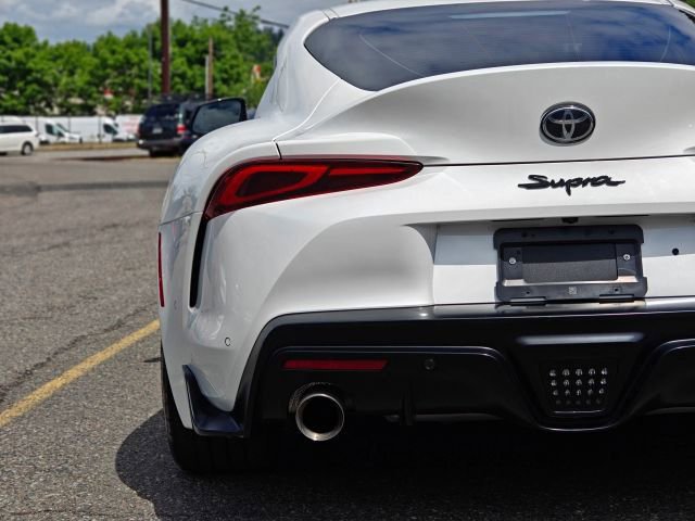 Used 2020 Toyota Supra Premium w/ Driver Assist Package RWD image 9