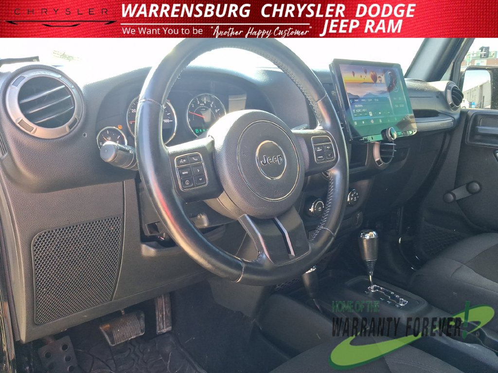 Used 2015 Jeep Wrangler Sport w/ Connectivity Group AWD/4WD image 15