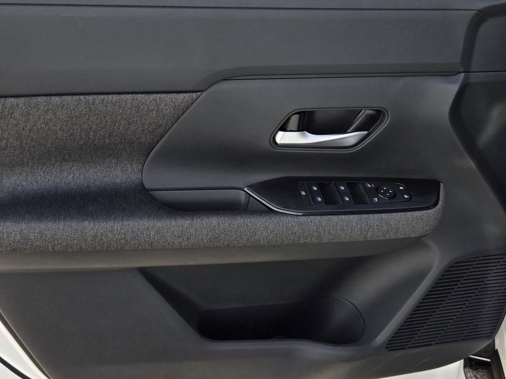 New 2026 Nissan Kicks SV image 16