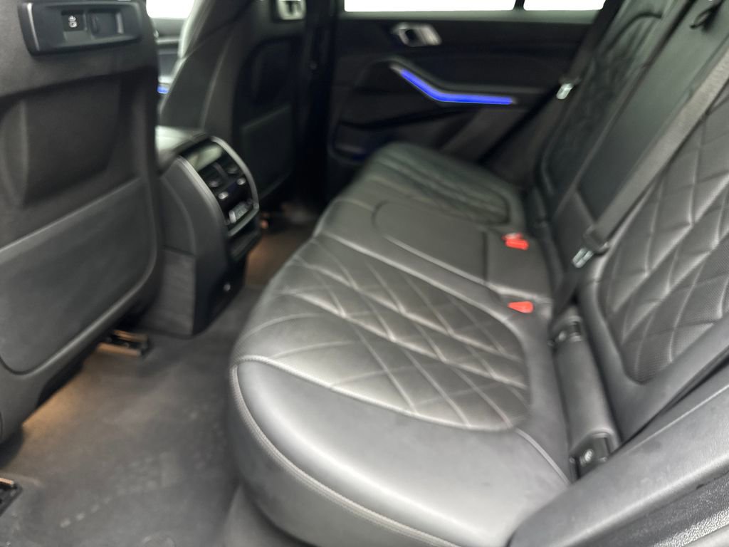 Used 2023 BMW X5 xDrive40i w/ Premium Package image 34