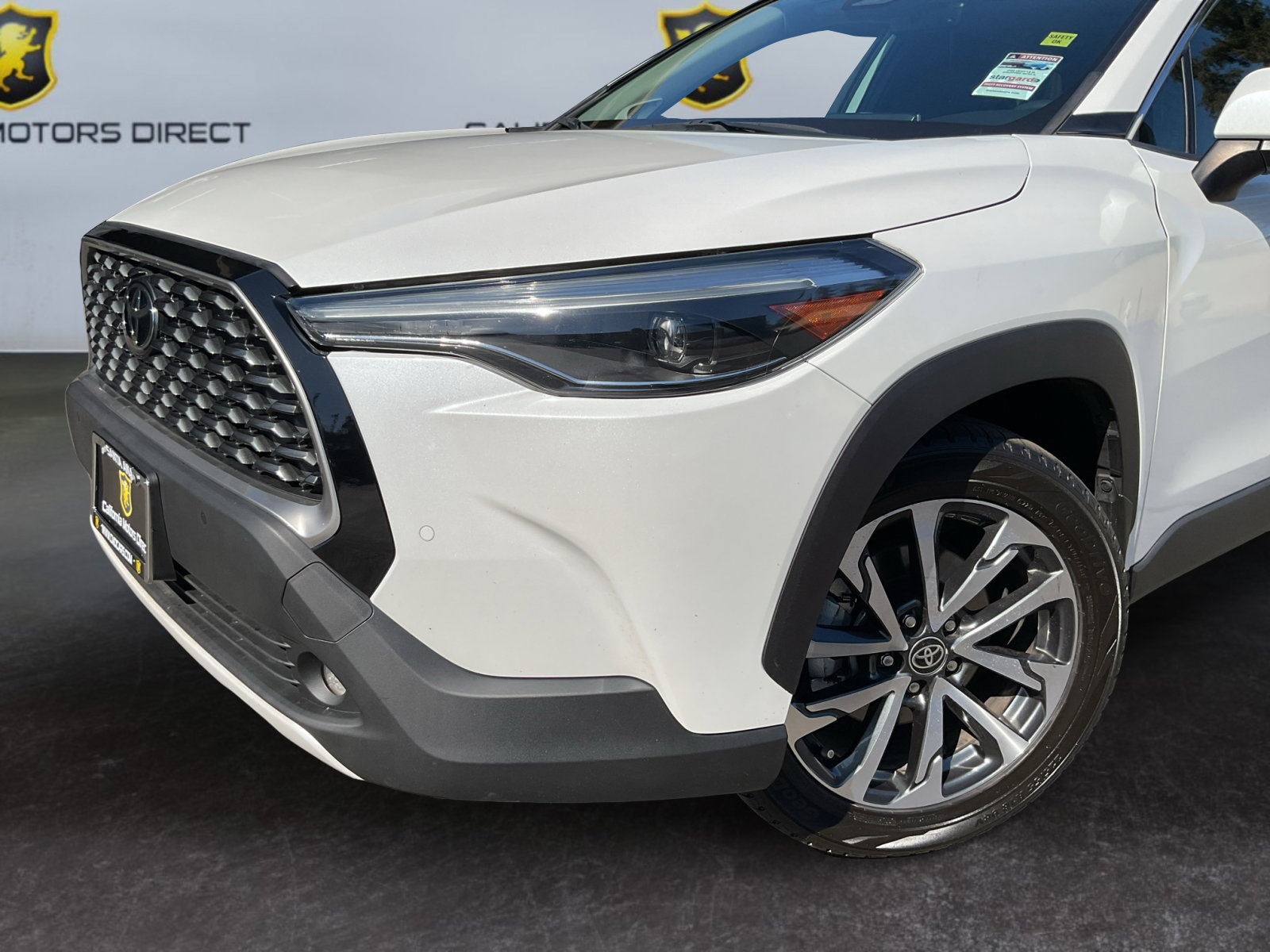 Used 2023 Toyota Corolla Cross XLE w/ Convenience Package image 6