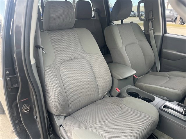 Used 2015 Nissan Frontier SV w/ SV Value Truck Package image 28