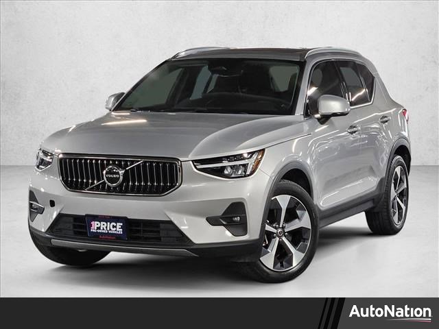 Used 2023 Volvo XC40 B5 Plus w/ Protection Package Premier