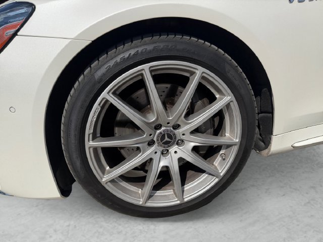Used 2019 Mercedes-Benz S 560 Sedan image 23