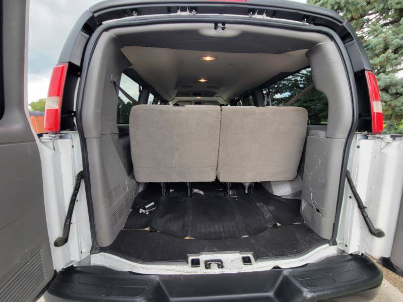 Used 2017 Chevrolet Express 2500 LS RWD image 24