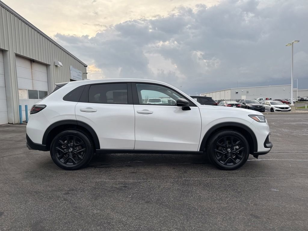 Certified 2025 Honda HR-V Sport image 8
