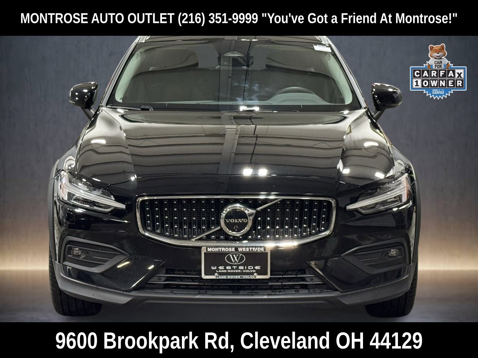 Used 2025 Volvo V60 B5 Cross Country Plus image 9